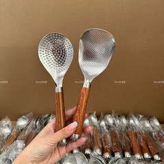 ミノ家の中古風食品級は米のしゃもじの家庭用304ステンレスのしゃもじにくっつかないで、縦にしゃもじを盛ることができます。