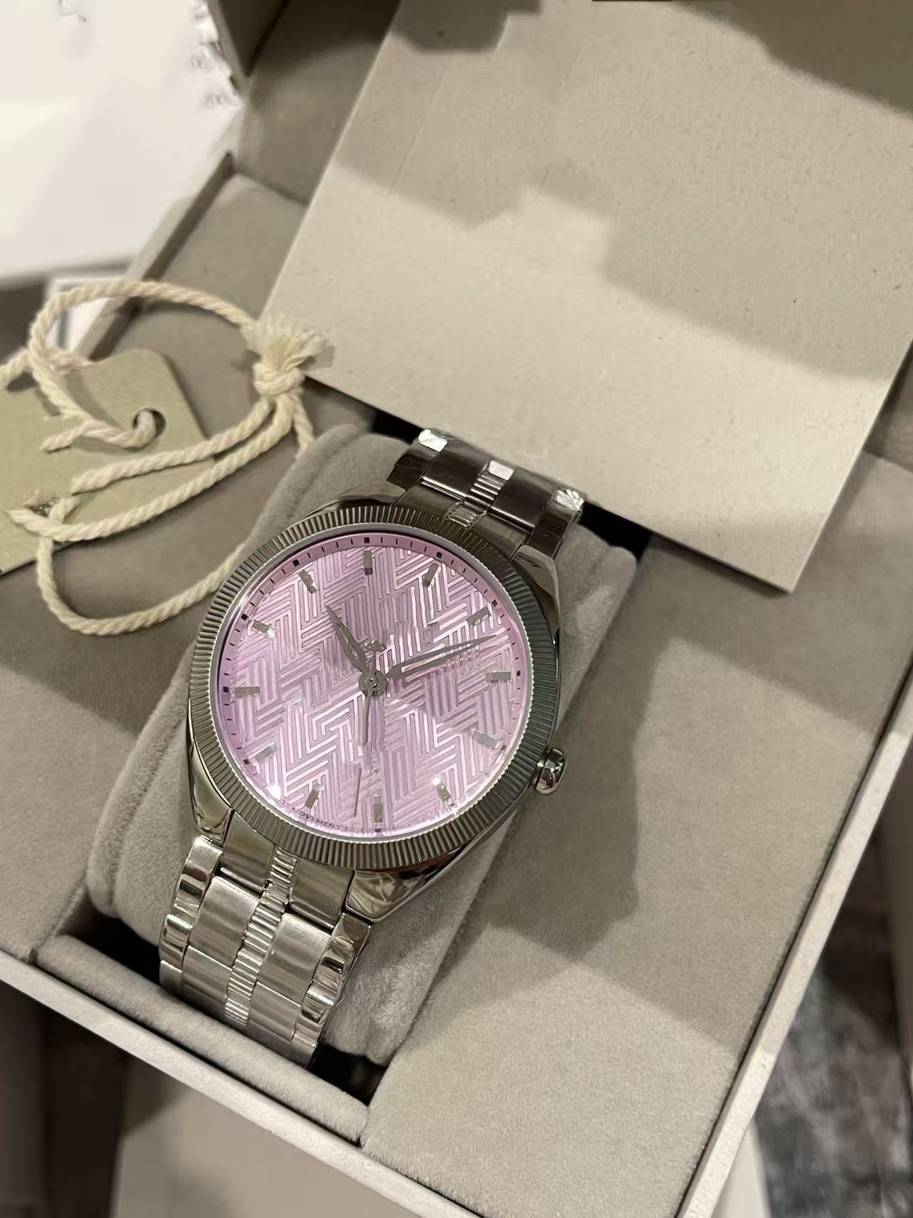 18vva+ counter gift box