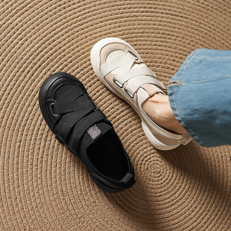 Giày sneaker nữ chunky đế dày da dê phối màu cao cấp — màu đen, màu trắng ngà chi tiết 50