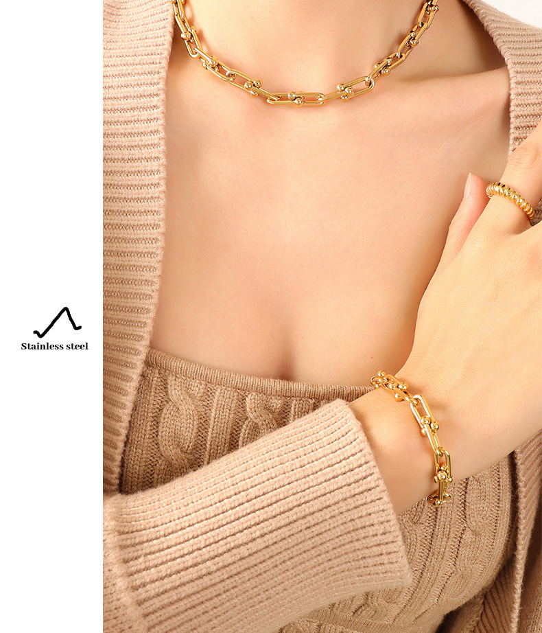 new hip-hop fashion niche design U-shaped buckle titanium steel necklace bracelet jewelry