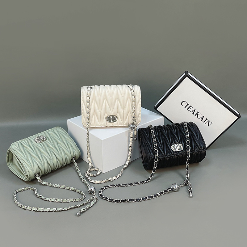 Niche Design Mini Small Bag 2021 New High-end Sense Chain Bag Pleated Small Square Bag Shoulder Crossbody Bag for Women