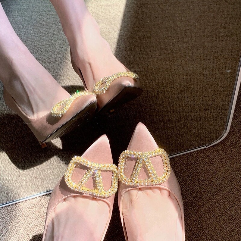 In Stock 2026 New Model French-Style Champagne-Colored High Heels with Pointed Toe and Thin Heels, Stunning and Comfortable, Rhinestone Single Shoes, Wedding Shoes