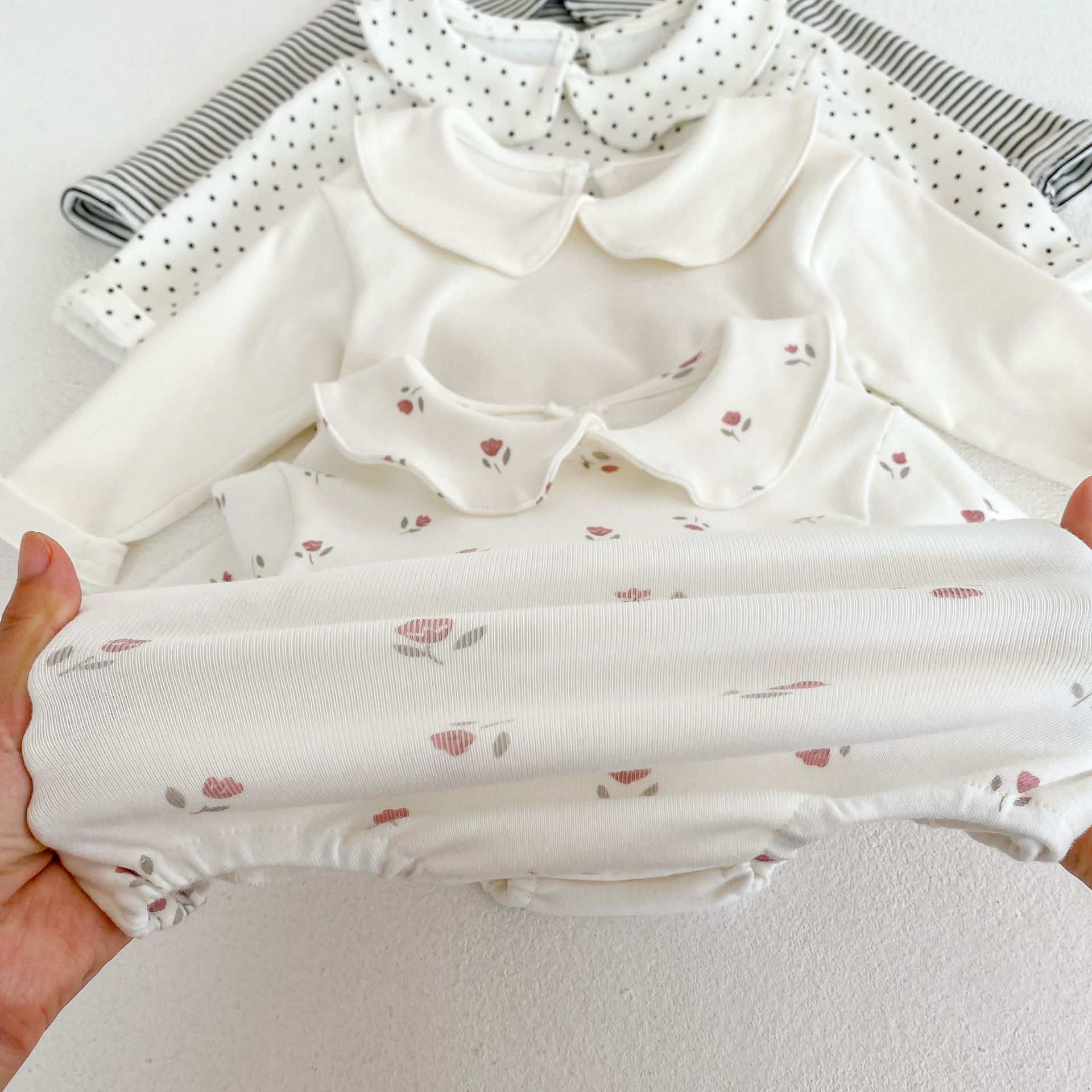 2024 autumn style girl baby doll collar long sleeved triangle hoodie jumpsuit with multiple colors to choose from_voghion.com