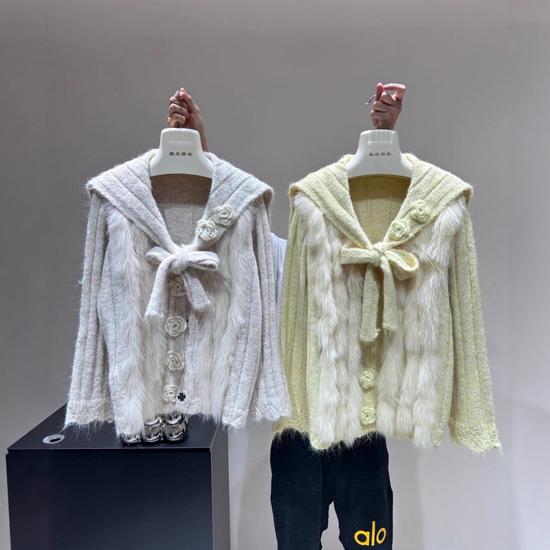 Autumn and Winter New Style Fox Fur Striped Fur Navy Collar Knitted Sweater Cardigan Jacket with Flowers, Gentle, Young and Stylish