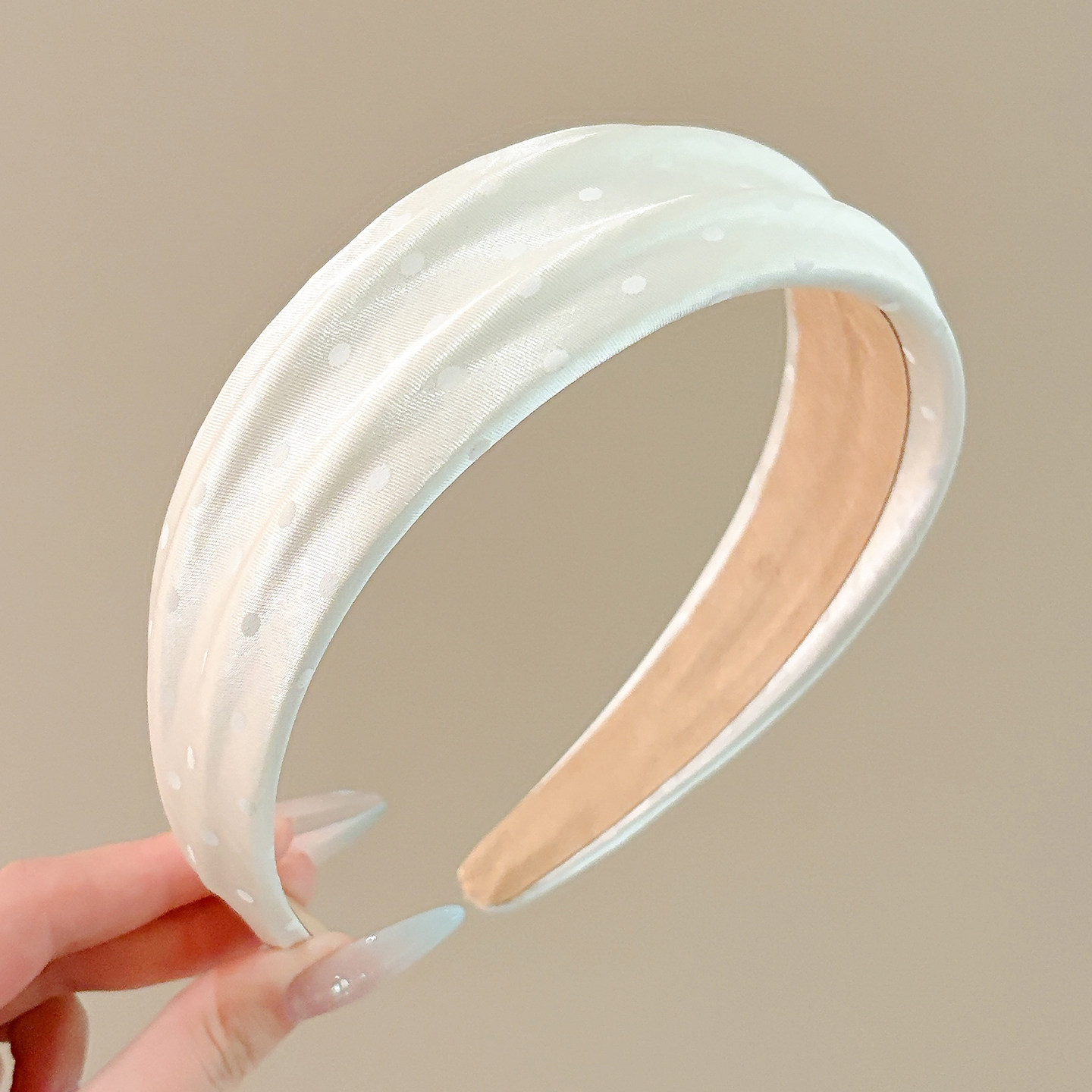 Diadema alta para mujer, nueva colección 2026, accesorio para el cabello estilo Chanel francés, elegante banda ancha para el cabello.
