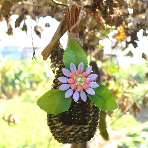 Grass-woven parrot nest, tiger skin peony, pearl finch, zebra finch cage, grass nest, birdhouse, birdcage, bird feeder