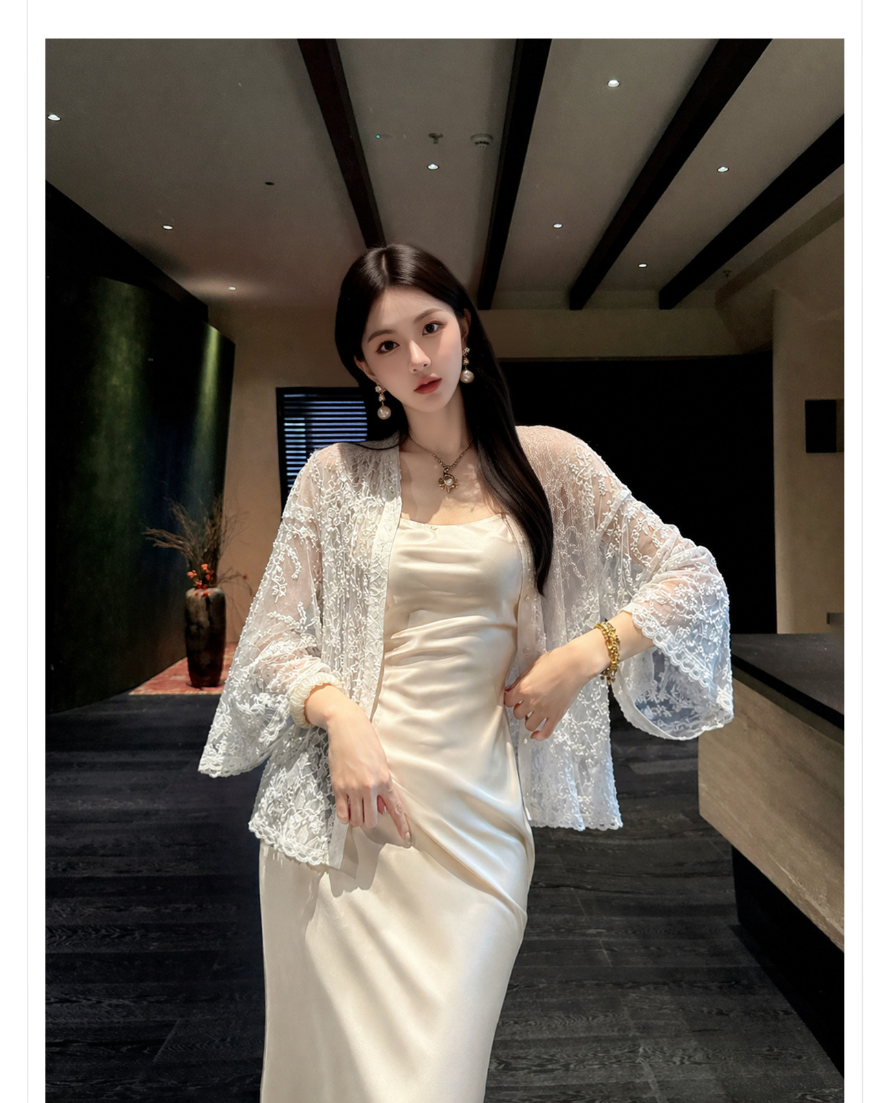 Áo sơ mi nữ dài tay thêu ren họa tiết hoa nổi, phong cách Tân Trung Hoa — Trắng sứ, Xanh mơ chi tiết 9