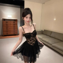 设计感气质微透吊带蕾丝镂空大摆不规则修腰时尚纯欲辣妹连衣裙女