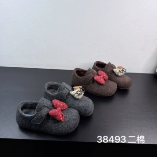 38493  儿童加绒可爱勃肯鞋2026 新款冬季防滑舒适保暖百搭休闲鞋