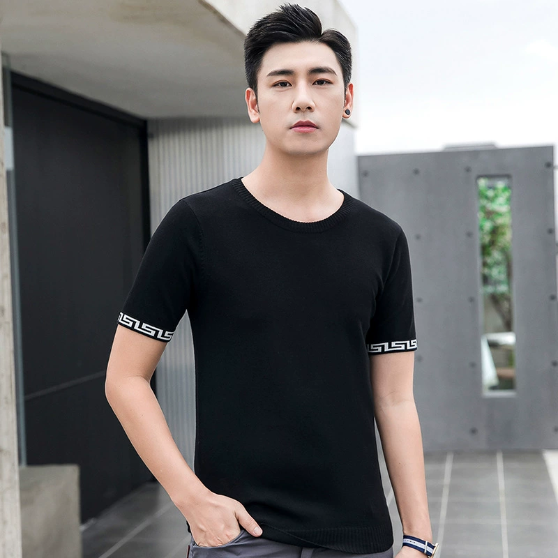 Летняя Новая мужская Трикотажная футболка с короткими рукавами из тонкого ледяного шелка с круглым воротником Корейская версия всюду облегающего свитера с полурукавами.
