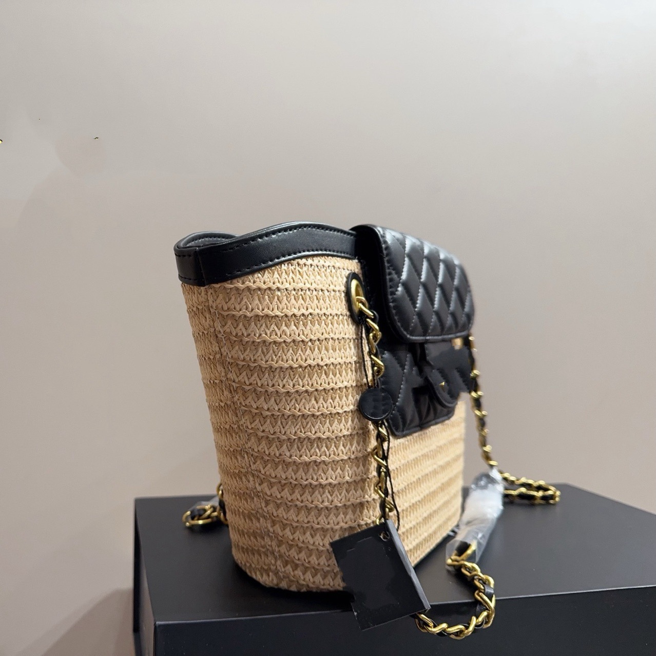 Cross-Border Wholesale Fashion Large Capacity Summer New Woven Shoulder Bag Commuter Bag - Thumbnail 4