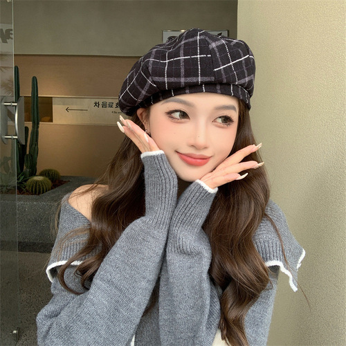 Grid beret for women, autumn Korean version, versatile, face-slimming, artist's hat, internet celebrity, British style hat, Instagram trendy
