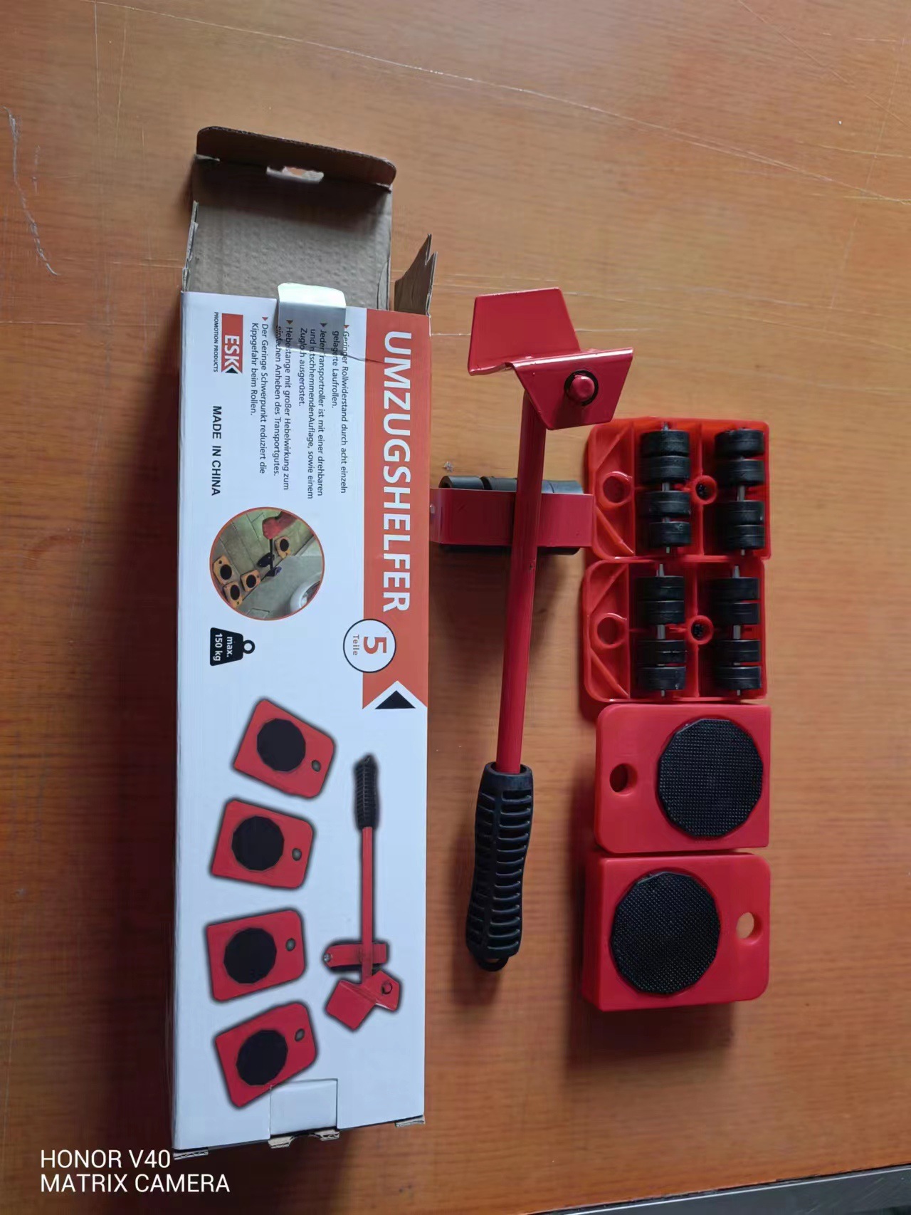 Dispositivo móvil de la caja de color rojo