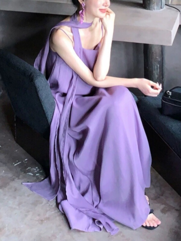 クールでエレガントな美しい紫色のロングサスペンダードレスは、美白と気分を高めます|undefined
