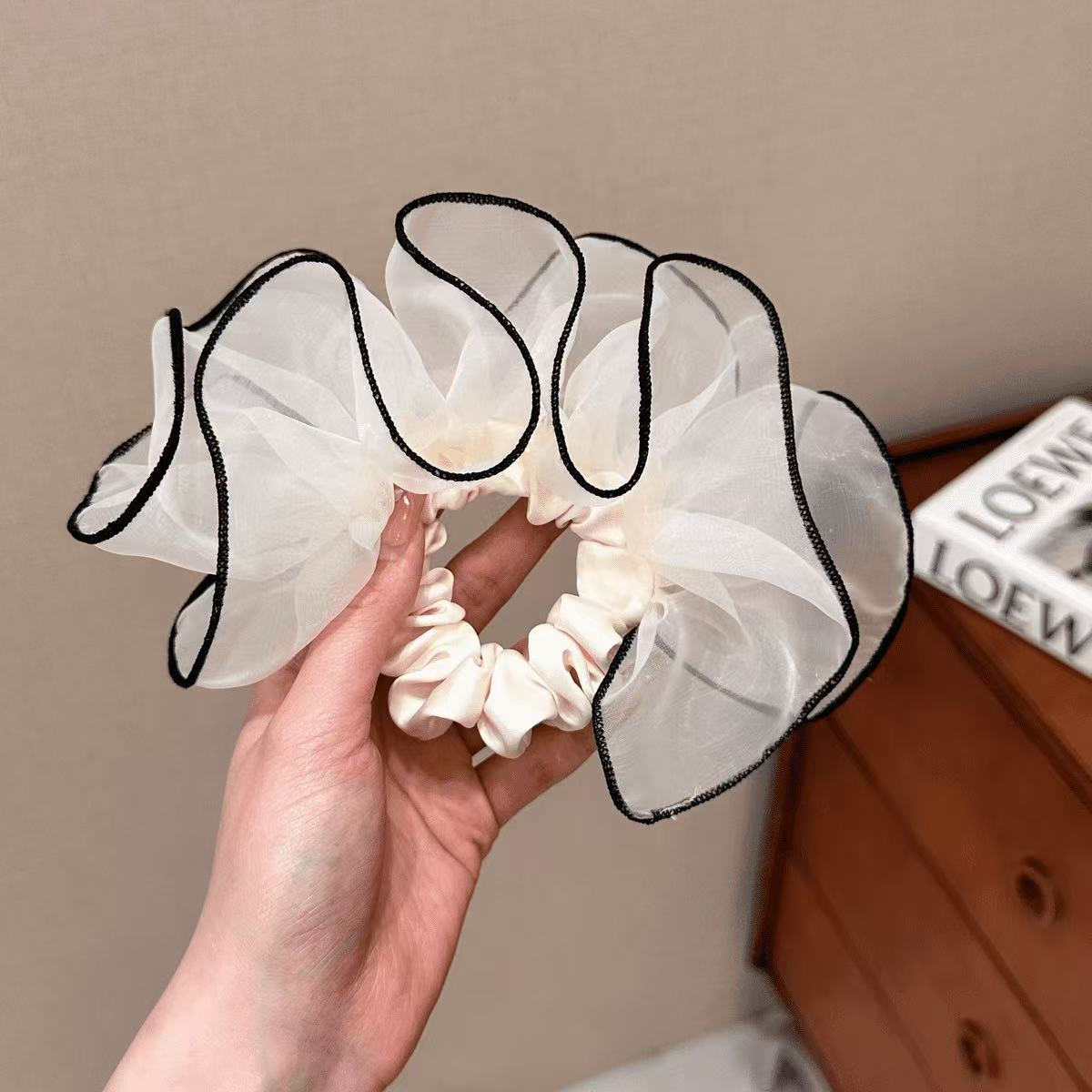 5677 스커트서클-블랙엣지실베이지