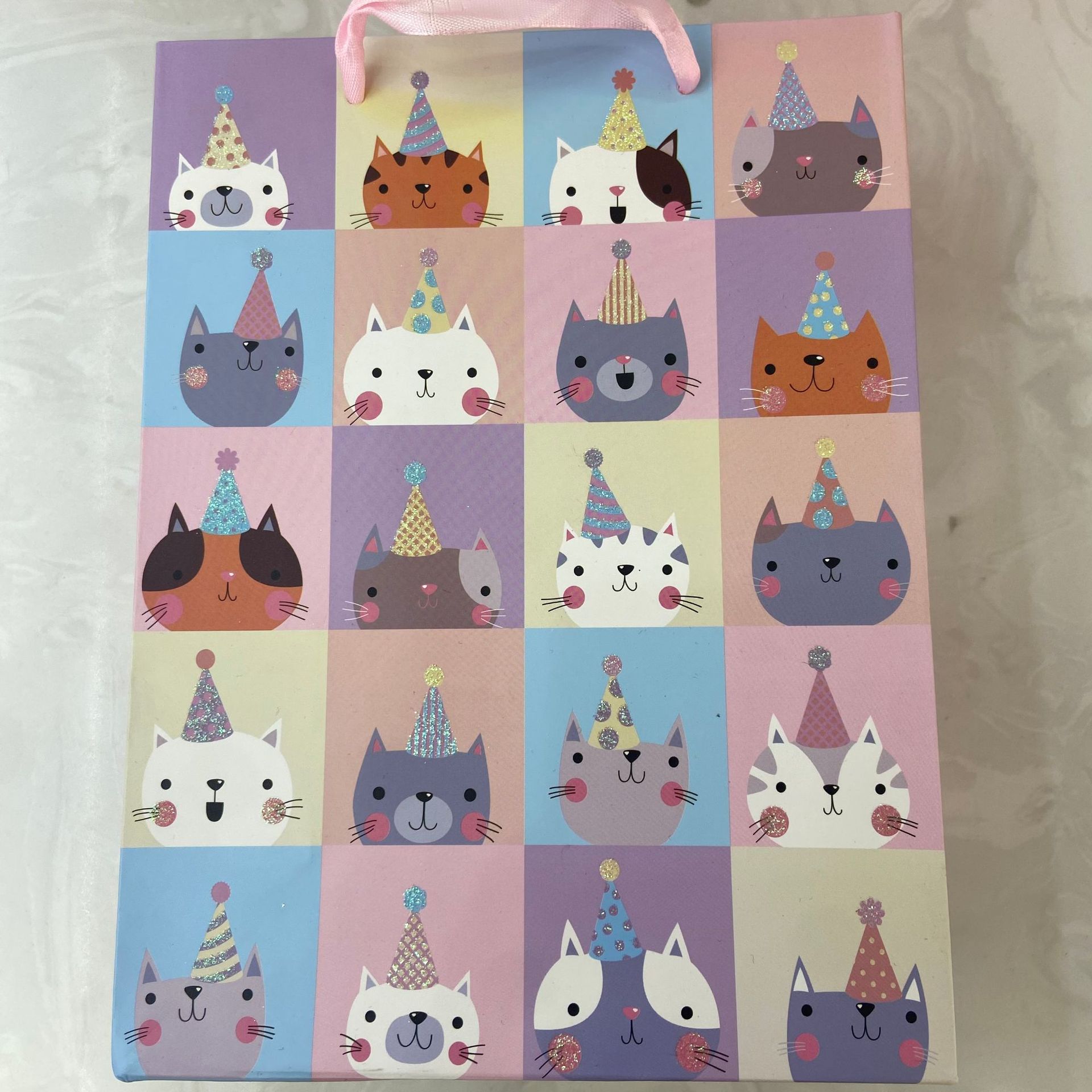 Bolsas de regalo para niños pequeños, bolsas de regalo para niños pequeños y medianos, bolsas de mano para tiendas de ropa para niños