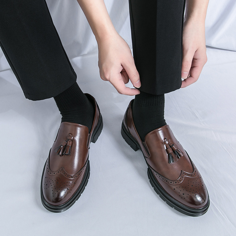 Cross-border 46 tamaño de otoño nuevo negocio casual ropa formal con bordas zapatos de cuero hombre estilo británico bloque tallado zapatos de hombre image 3