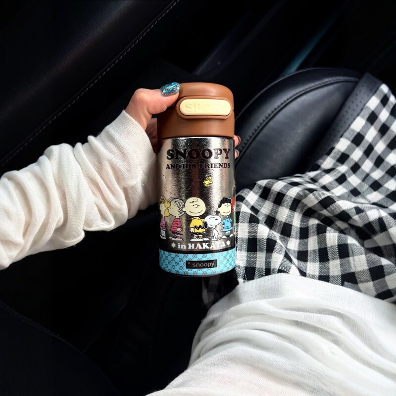 Snoopy Cartoon Pure Titanium Thermos Cup, Large Capacity Portable Straw Cup, Car-Mounted Student High-Value Water Cup