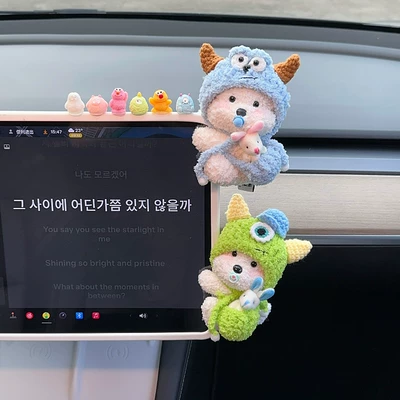 Car dashboard screen plush toy, cute and quirky cartoon plush doll, adorable car decoration, new model for the interior