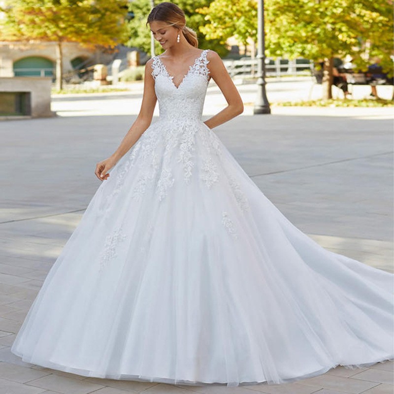 Vestido de boda europeo y americano 2022 nuevo estilo de princesa de cola de espalda descubierta, vestido de venta caliente de comercio exterior, delgado y delgado.