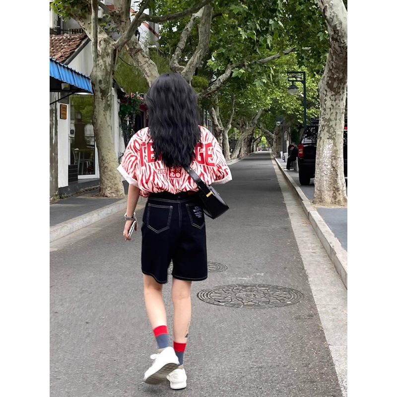 Black Embroidered Denim Shorts for Women, Loose and Slim, 2025 New High-Waisted Straight Mid-Pants, Summer Thin Style