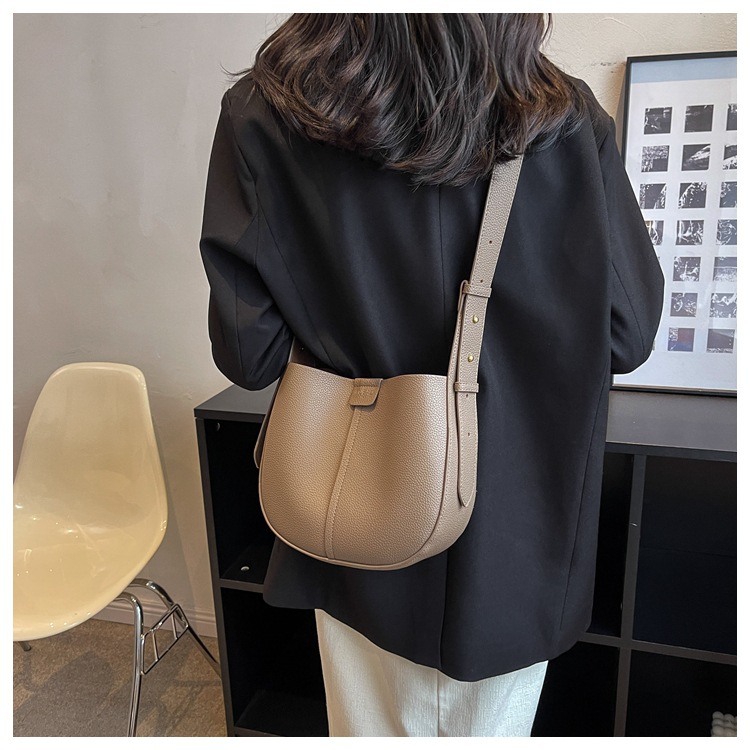 Women's Large Capacity Shoulder Bag Casual Simple Satchel Bag_voghion.com