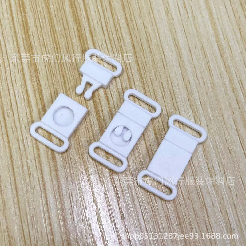 Factory in stock 10mm plastic white safety buckle 3 points pet belt easy pull buckle 1cm webbing lanyard buckle