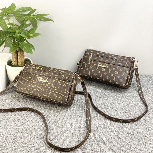Qianzihu women's bag new retro shoulder bag fashion live broadcast small bag middle-aged mother mobile phone bag shopping bag