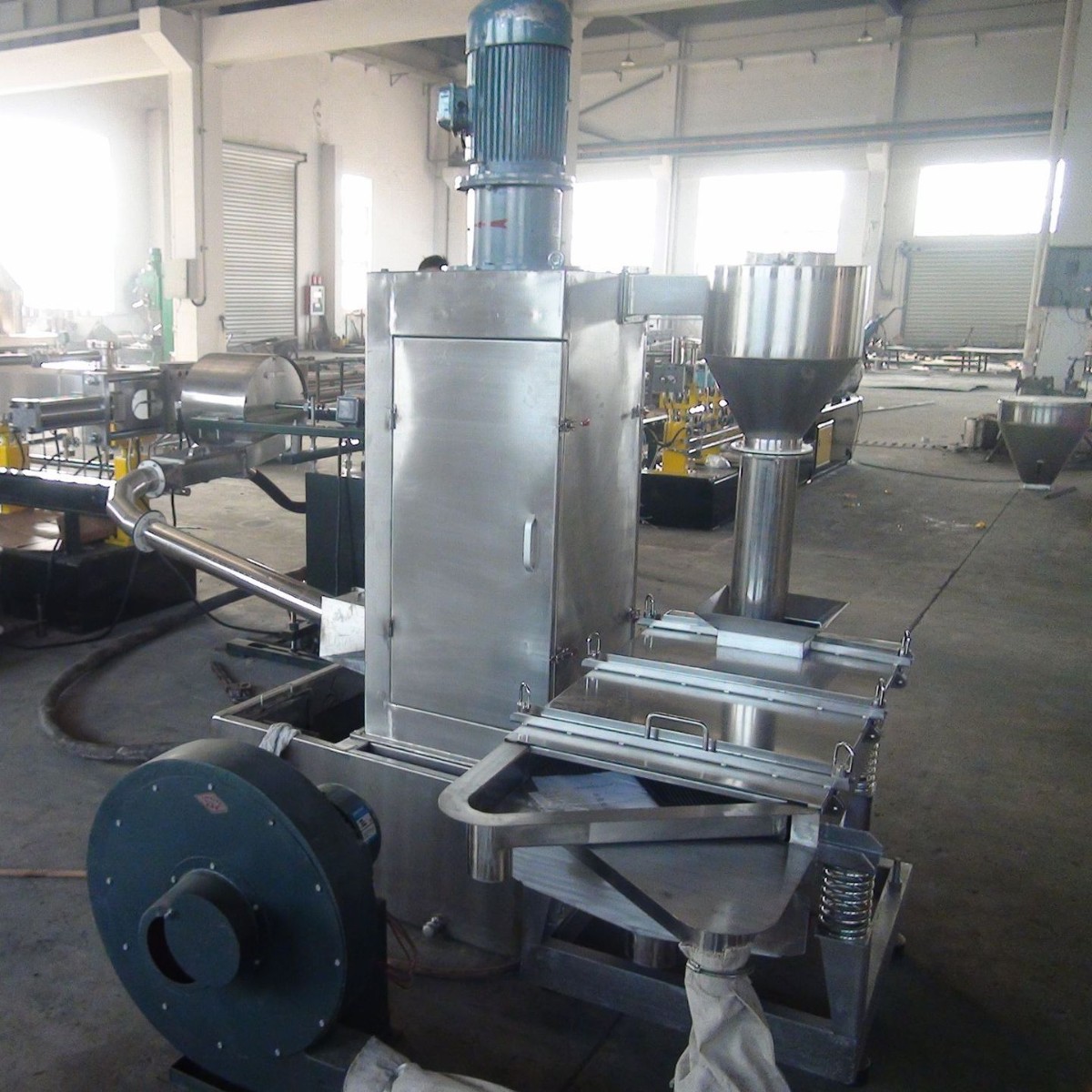 碳黑料造粒机，同向双螺杆挤出机，造粒机， 南京永杰机械直销