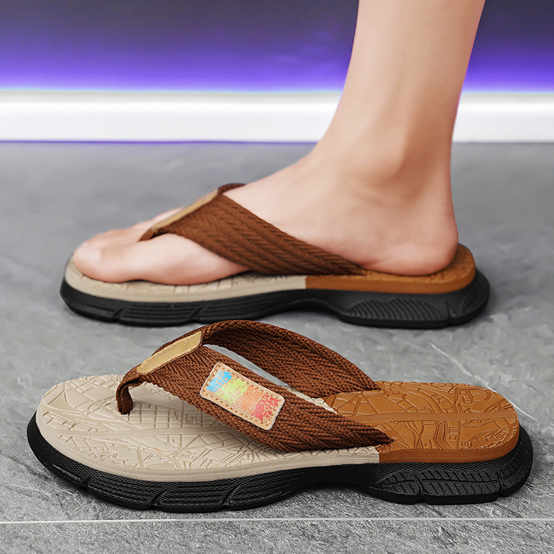 Chanclas para hombres Comercio exterior transfronterizo Verano nuevos zapatos de playa para hombres Tendencia de moda Zapatillas de uso externo