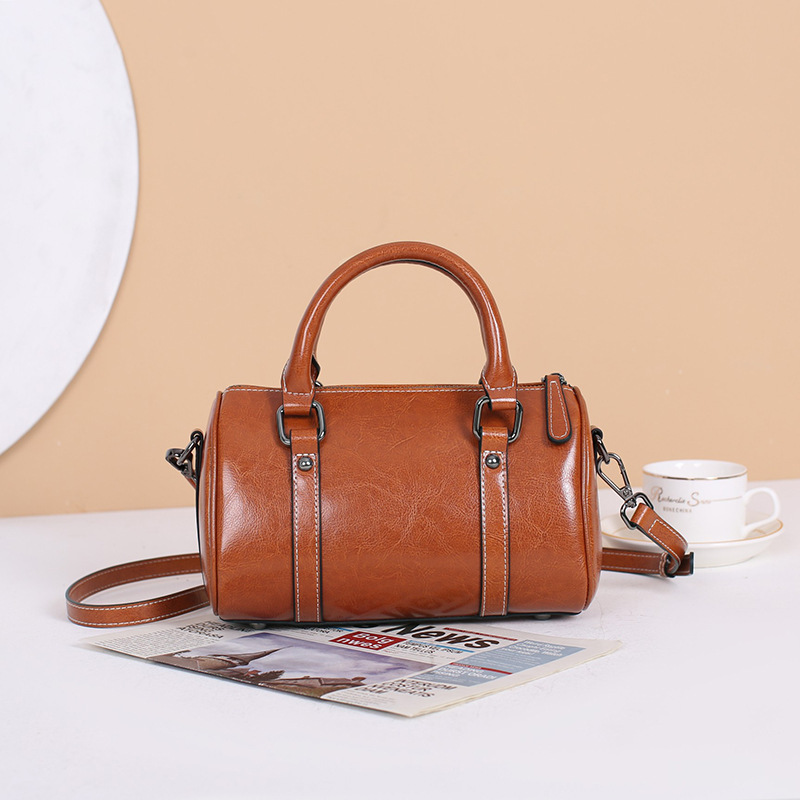 Women's Genuine Leather Handbag Oil Wax Cowhide Crossbody Bag 2024 New Trendy High-End Boston Pillow Bag - Thumbnail 8