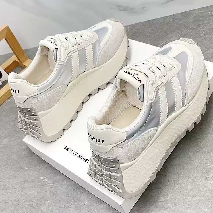 2026 Spring New Style Women's Height-Increasing Dad Sneakers Breathable Versatile Sports Shoes Slim Waist Casual Women's Shoes