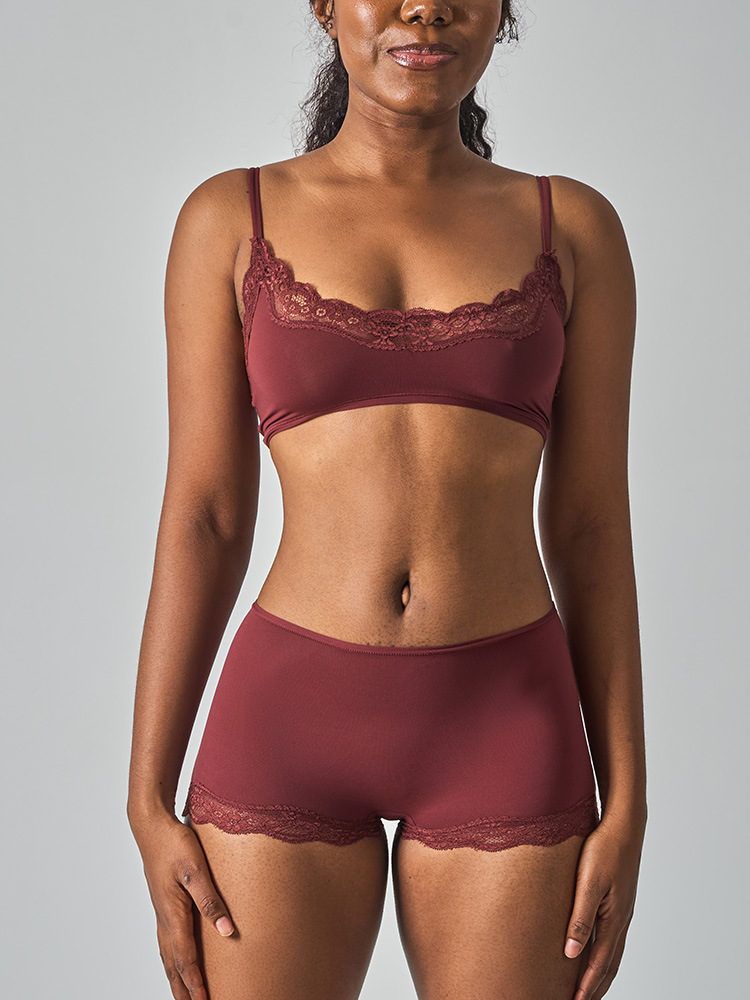 Ensemble soutien-gorge et culotte en dentelle ultra-mince sans rembourrage – Soutien-gorge et culotte minimiseurs pour poitrines généreuses (sans armatures, respirant, sans coutures) – Noir/Rouge/Nude/Rose (S-XL)_voghion.com