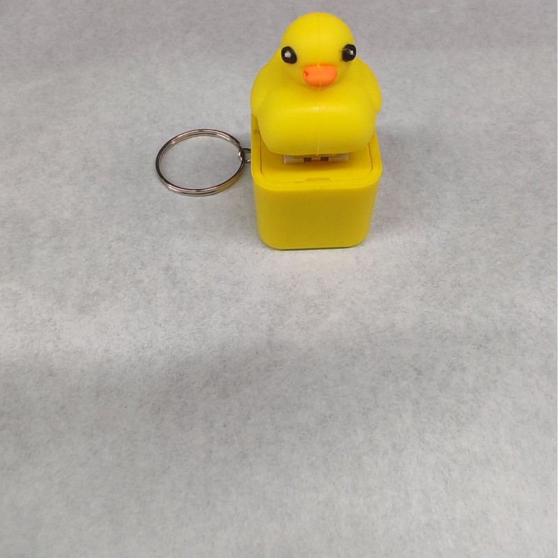 新商品の鉢鶏の鍵は帽子のシャツを掛けます。|undefined