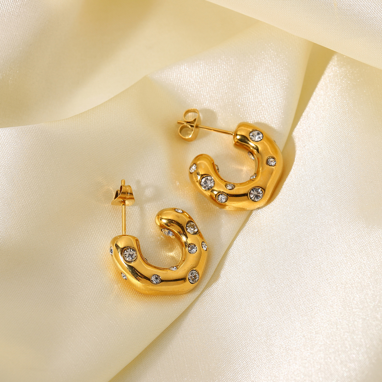 Special-shaped Hammer Pattern Inlaid Zirconium C-shaped Earrings 18k Gold-plated Stainless Steel Earrings display picture 3