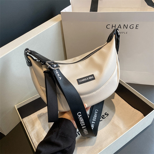 This year's popular texture niche design bags  new women's bags summer style versatile crossbody bag dumpling bag
