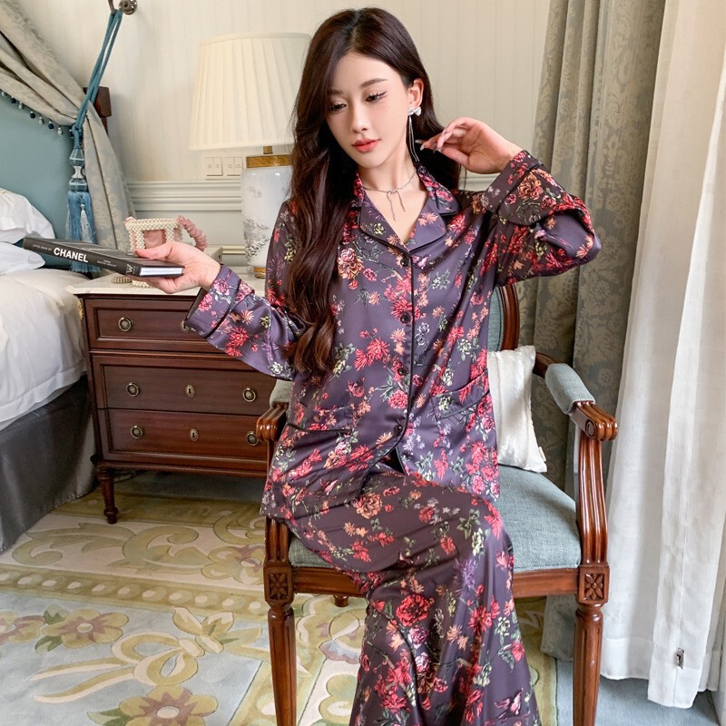 Grimes Garden Spring and Autumn New Ice Silk thin pajamas lightweight and comfortable outdoor fashion brand Silk home wear Grimes Garden Spring and Autumn New Ice Silk thin pajamas lightweight and comfortable outdoor fashion brand Silk home wear