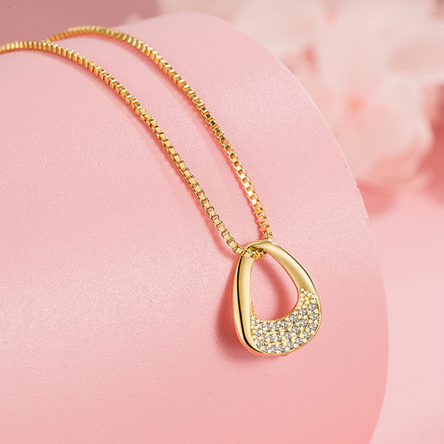 Diamond-inlaid water drop necklace unique geometric pendant for women new high-end niche design retro sweater chain