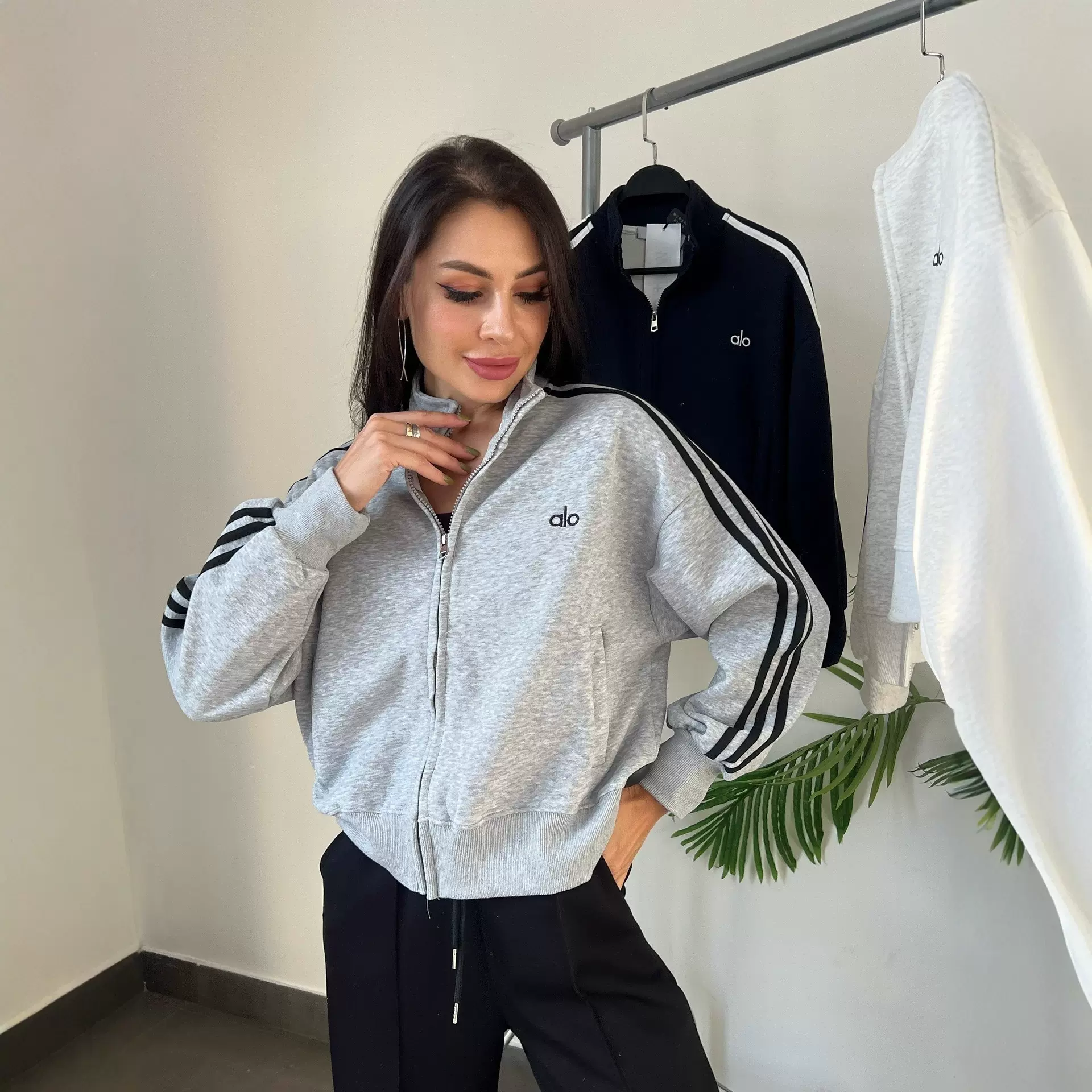 色拉链2025年显瘦春秋季复古宽松立领开衫上衣新款卫衣外套女 alo