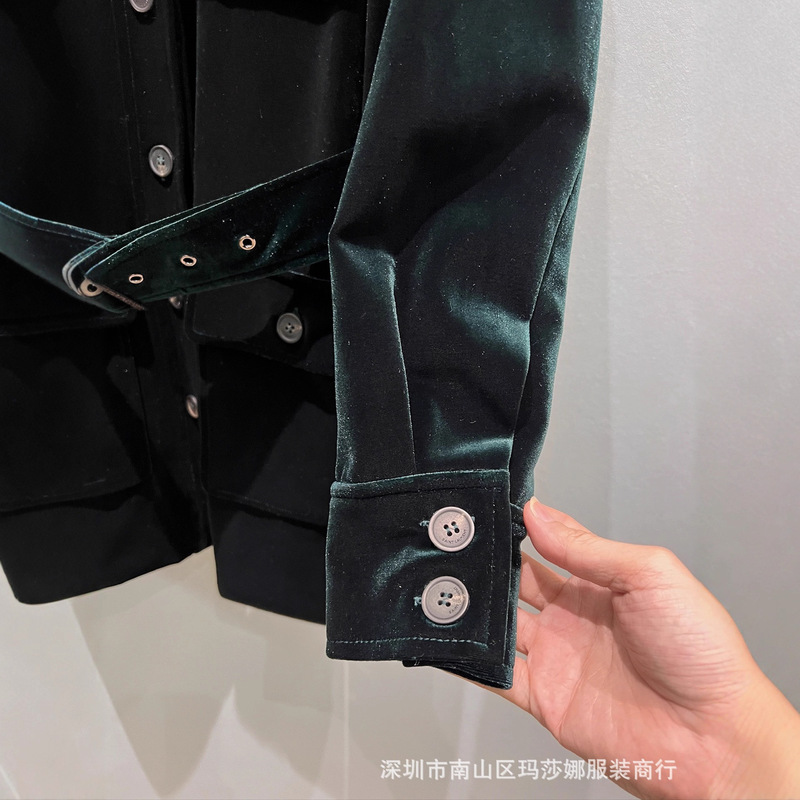 南油秋冬新款洋气翻领四口袋绿色丝绒连衣裙经典收腰系带显瘦中裙|undefined