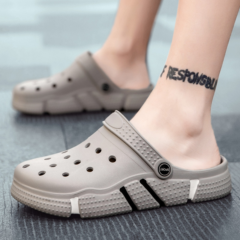 Summer hole shoes men's trend non-slip soft bottom hollow baotou sandals outside wear thick bottom beach men's slippers wholesale Summer hole shoes men's trend non-slip soft bottom hollow baotou sandals outside wear thick bottom beach men's slippers wholesale