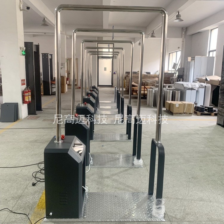 现货批发雾化消毒门厂家学校工厂商场车站智能测温消毒一体机价格