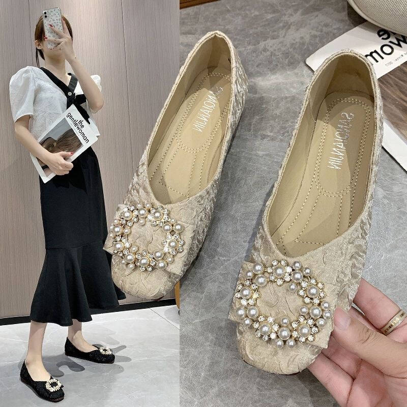 Essential plus-size loafers for women, new trendy high-end stylish flat slip-on shoes for women Essential plus-size loafers for women, new trendy high-end stylish flat slip-on shoes for women