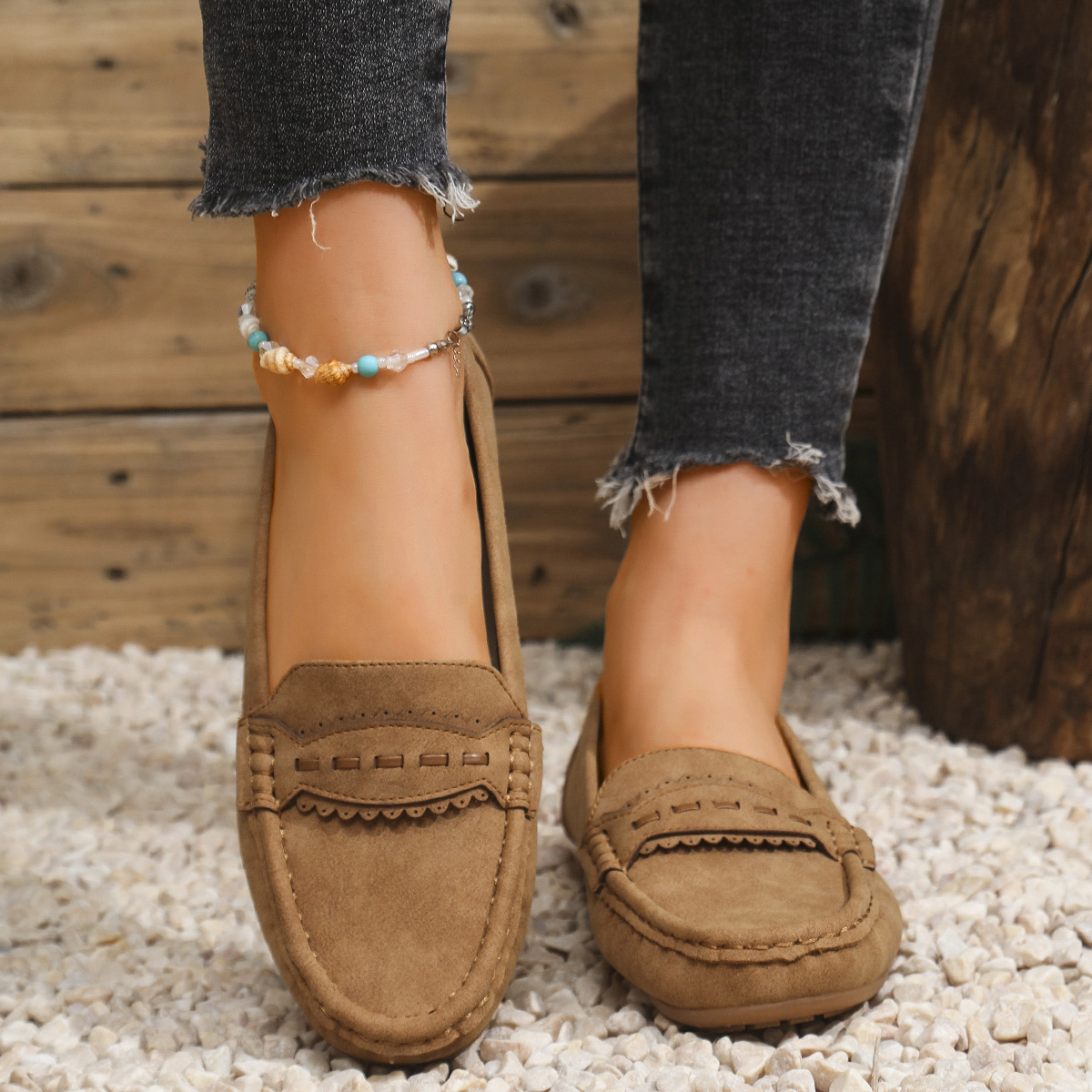 Large Size Popular Export Stitched Laser-Cut Women's Flat Loafers Cross-Border E-Commerce Supply Comfortable Versatile Retro Style