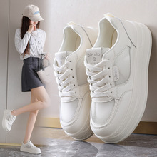 С��ЬŮ�ٴ�W��͸�ⱡ�ļ���״����¿���e�ϵ��\�Ӱ�Ь��Ʒ