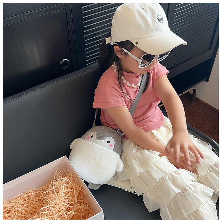 2023 Fashionable new cute cartoon children's trendy bags, plush bags, single-shoulder bags, animal bags, coin purges, and cosmetic bags undefined