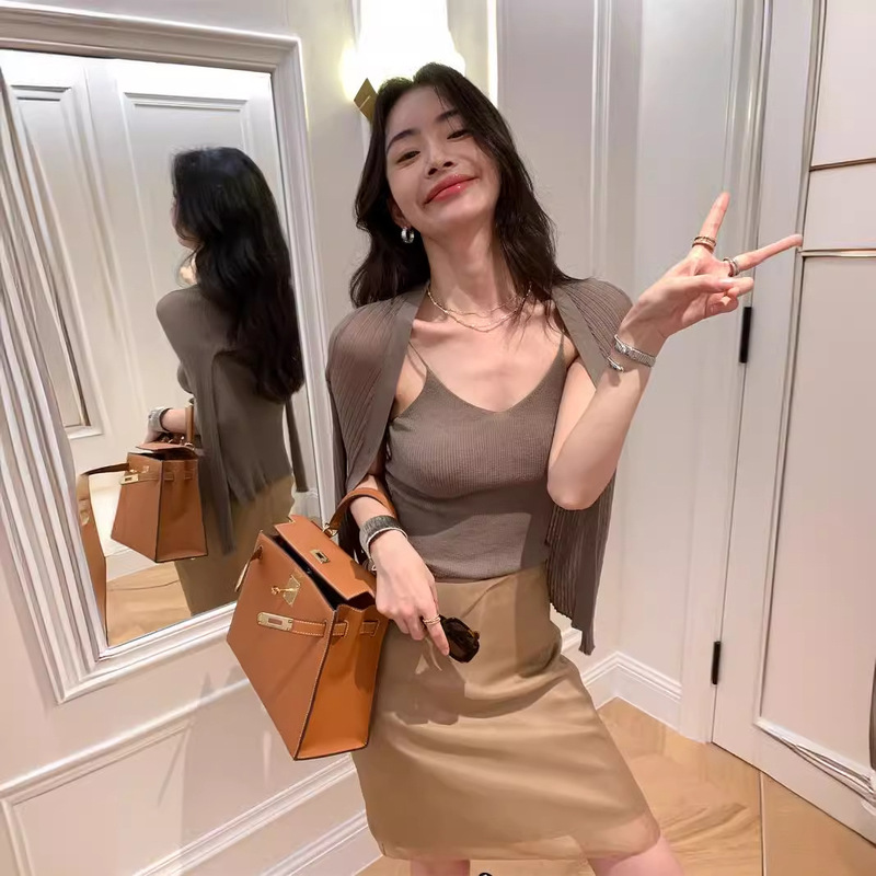 Hanyuan Apparel/ Knitted Yarn Thin Gauze Set for Women Fashionable Outfit with Camisole and Cardigan Two-Piece Set