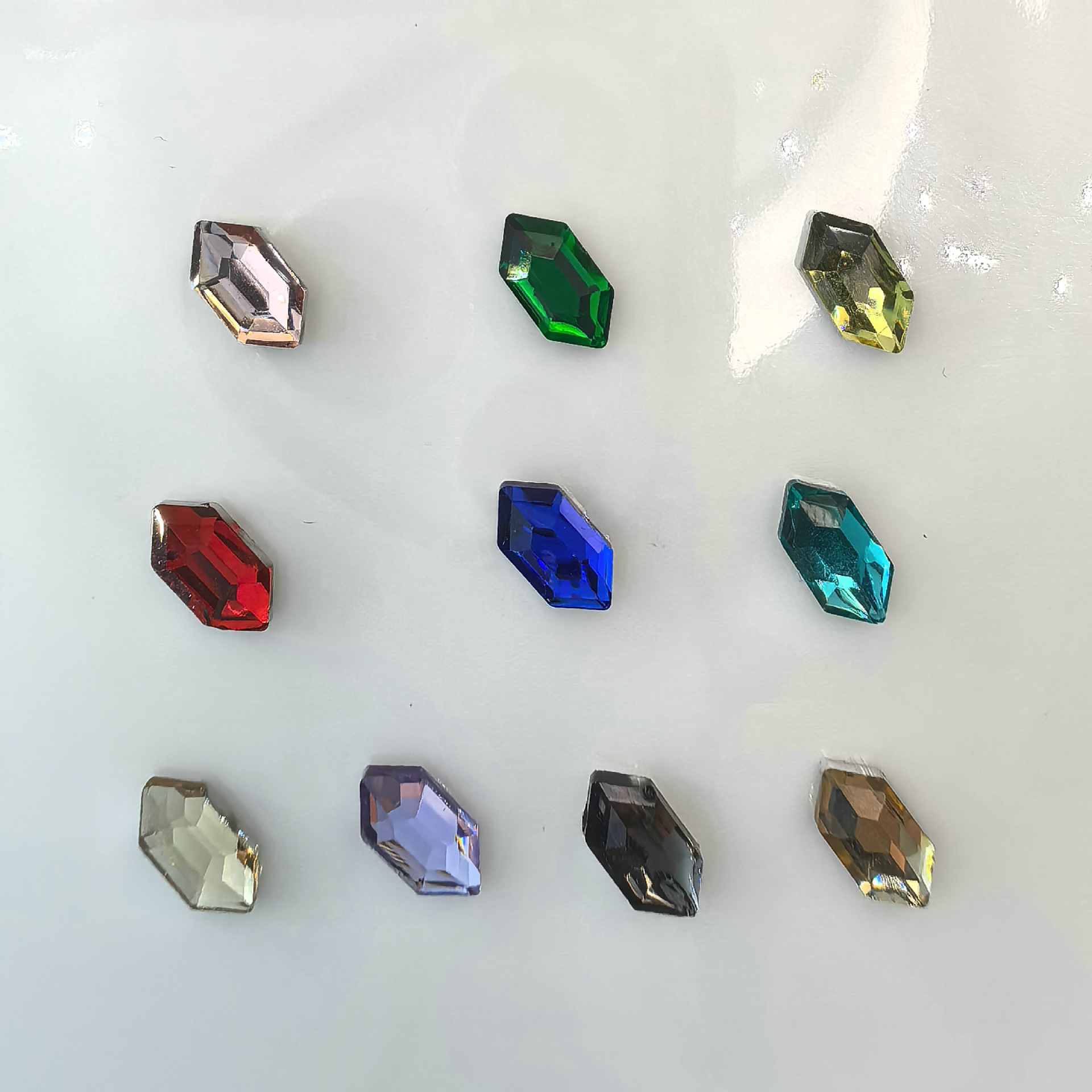 双尖美甲钻石彩钻美甲钻平底异形幻彩七彩指甲钻批发0007.j