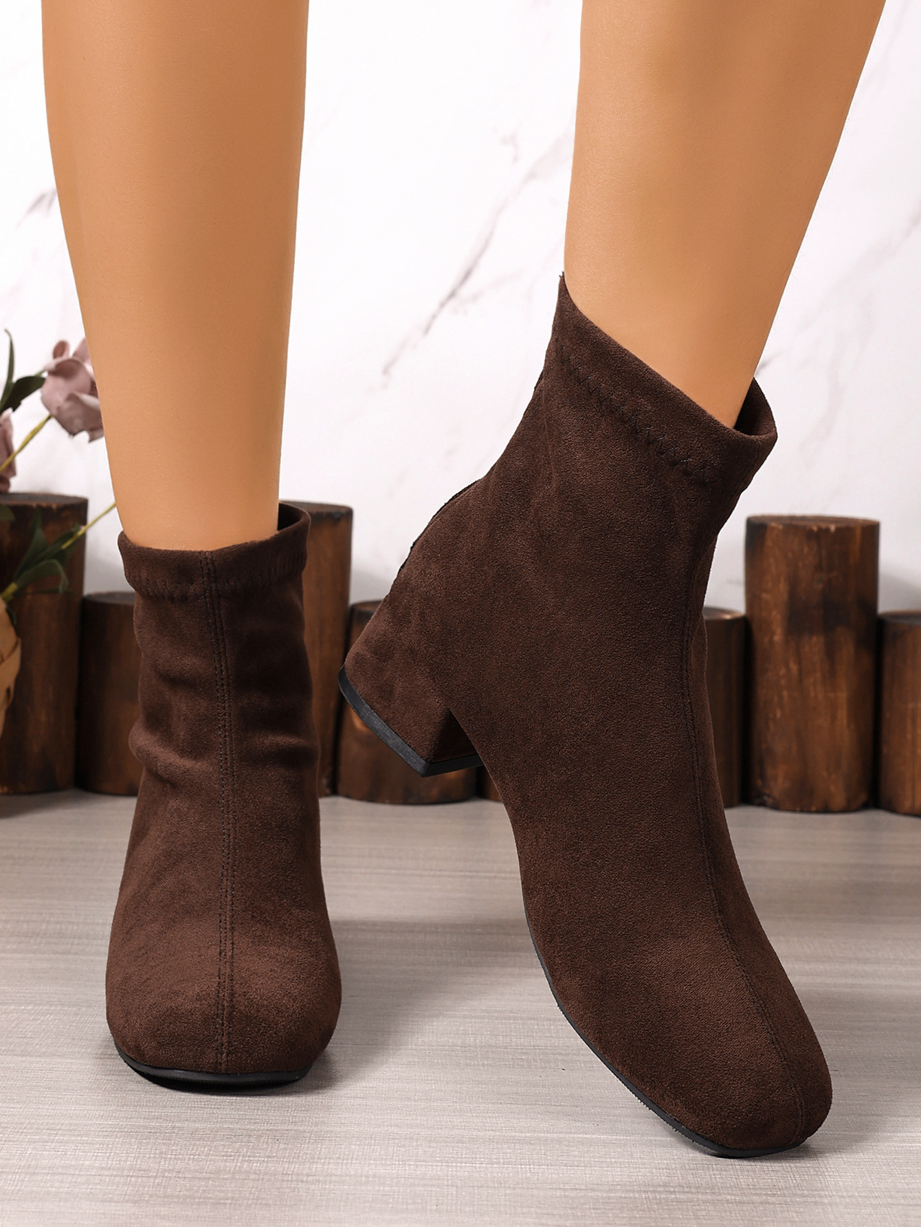 Botas cowboy de camurça para mulher, botins retro com salto_voghion.com