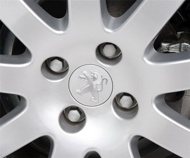 Suitable for New and Old Peugeot 3008 408 508 307 301 Tire Rim Hub Shaft Cover Car Logo